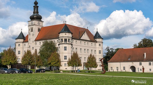 Öffentliche Begleitung im Lern- und Gedenkort Schloss Hartheim