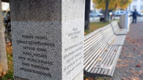 Geführter Rundgang in Dornbirn: "Gedenkstein VERMITTELT"