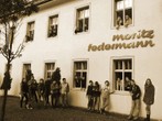 Die Geschichte der jüdischen Schule von Hohenems. Schülerinnen und Schüler auf den historischen Spuren der jüdischen Schule von Hohenems.