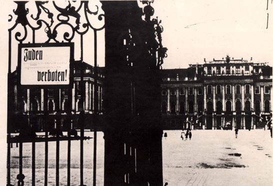 Schloss Schönbrunn im Sommer 1938 (Foto: Yad Vashem Archives)