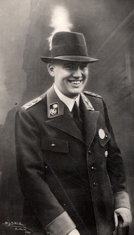 Gauleiter Franz Hofer in seiner Funktion als Oberschützenmeister (Stadtarchiv Innsbruck)