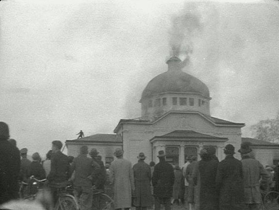 Zerstörung der Zeremonienhalle am jüdischen Friedhof in Graz