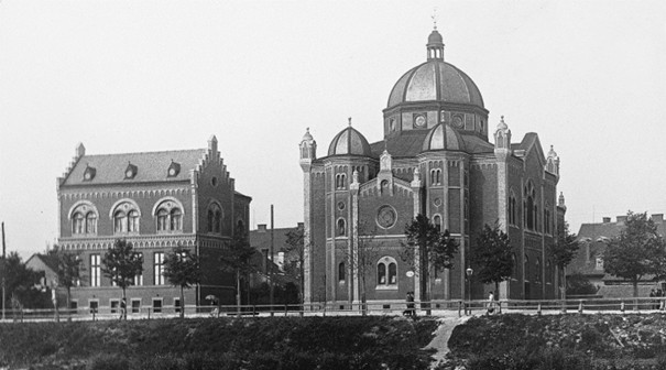 Synagoge mit Schule am Grieskai um 1900 © Stadtarchiv Graz