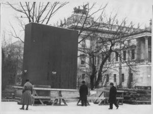 Das verhüllte Republikdenkmal (1934)