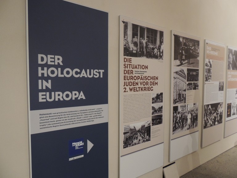 Wanderausstellung "Holocaust in Europa" im vlm