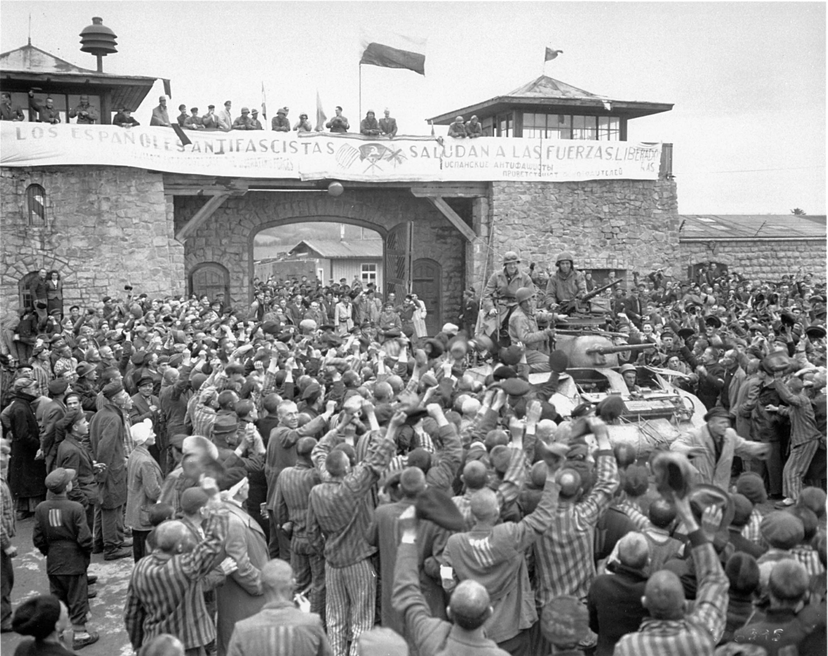 Befreiung des KZ Mauthausen - nachgestellt am 7. Mai 1945