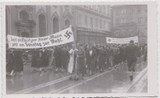 NS-Demonstration am 11.3.1938 in Innsbruck (Stadtarchiv Innsbruck)