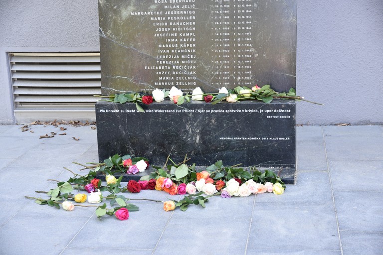 Das Denkmal für die Opfer der NS-Justiz Klagenfurt nach dem stillen Gedenken 2020