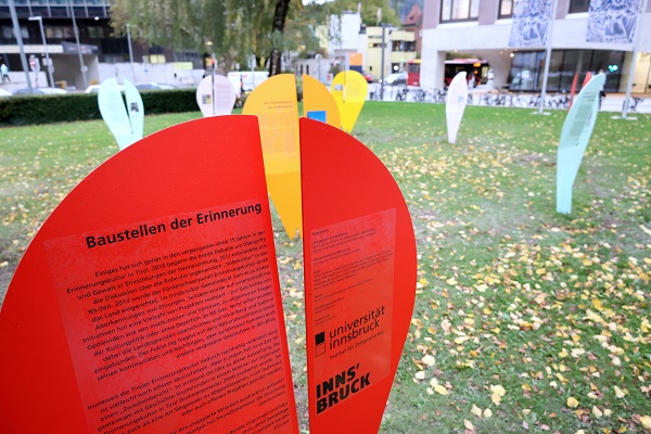 Ausstellung Baustellen der Erinnerung (© Universität Innsbruck).jpg