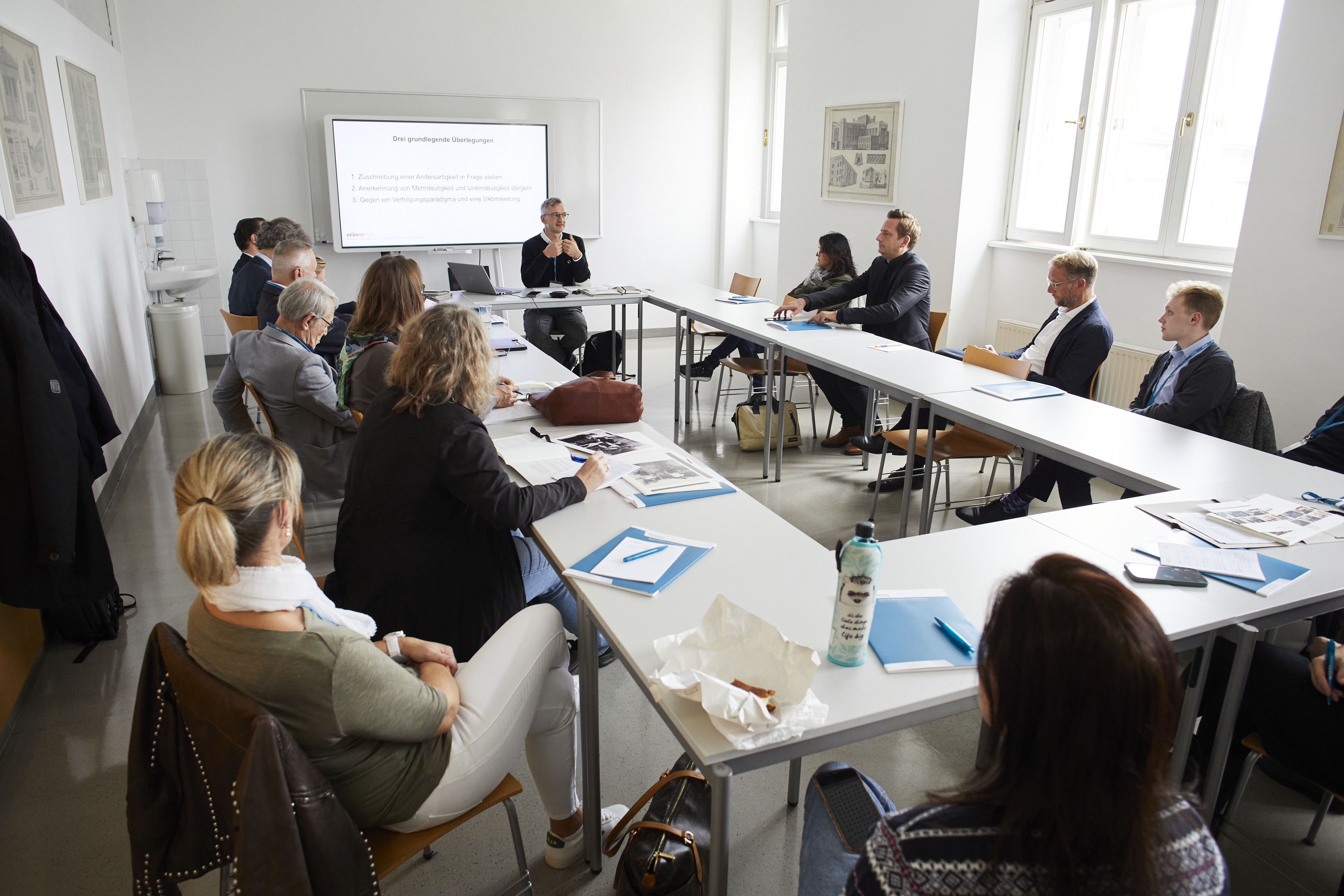 Workshop von Peter Larndorfer (OeAD| _erinnern.at_ Wien) zum Unterrichtsmaterial "Vielfalt - Jüdisches Leben vor der Shoah"