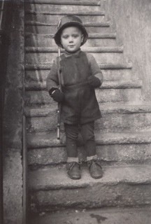 Kindergartenkind in WN als Soldat 1939-45