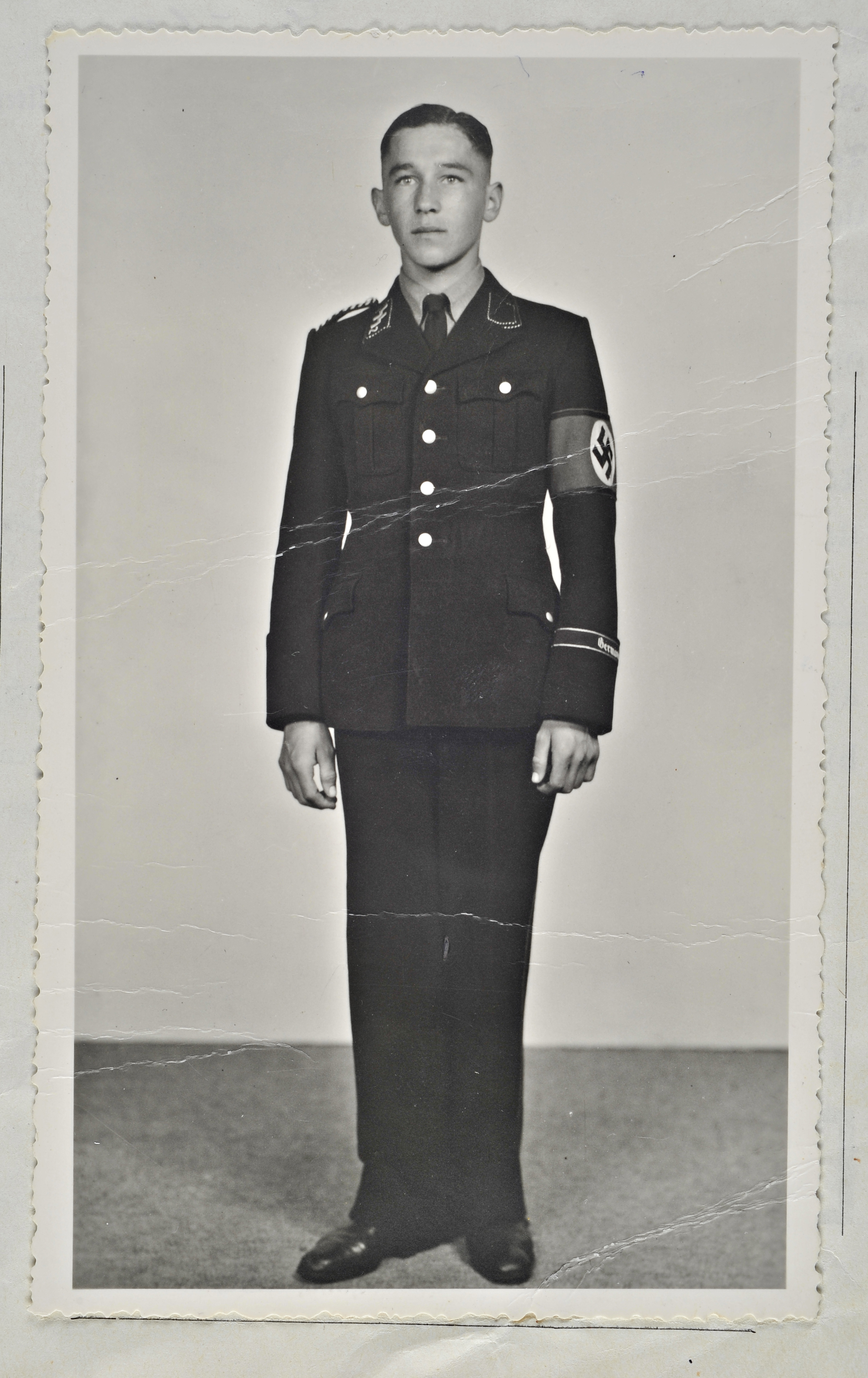 1 Der spätere Bürgermeister von Mayrhofen, Franz Hausberger, in SS-Uniform (BA Berlin).jpg